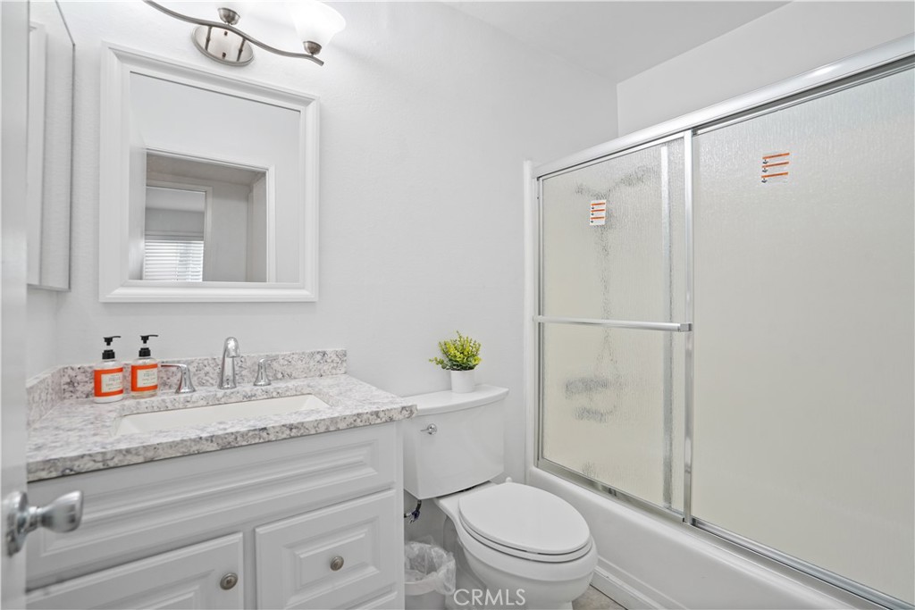 10331 Lindley 150 Property Photo 12