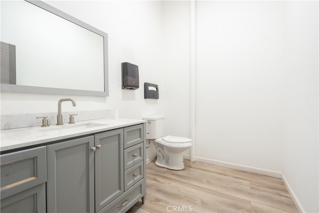 4943 4941 Telegraph Road Property Photo 16
