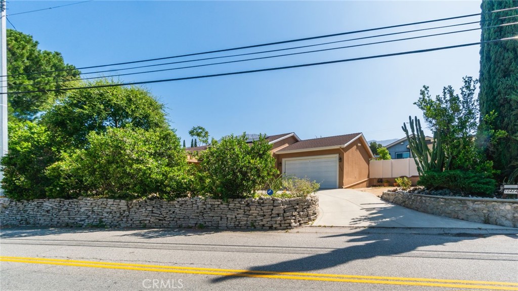 10424 Tujunga Canyon Property Photo 4