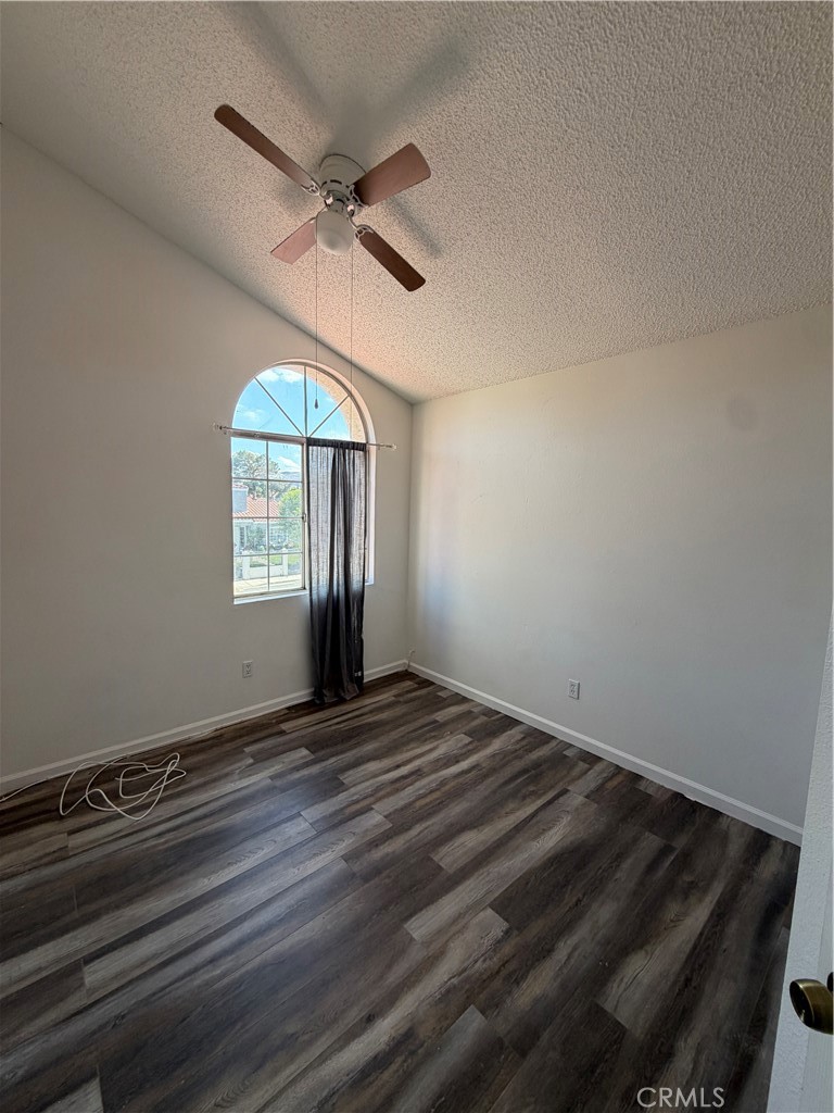 1715 Boysenberry Way Property Photo 11