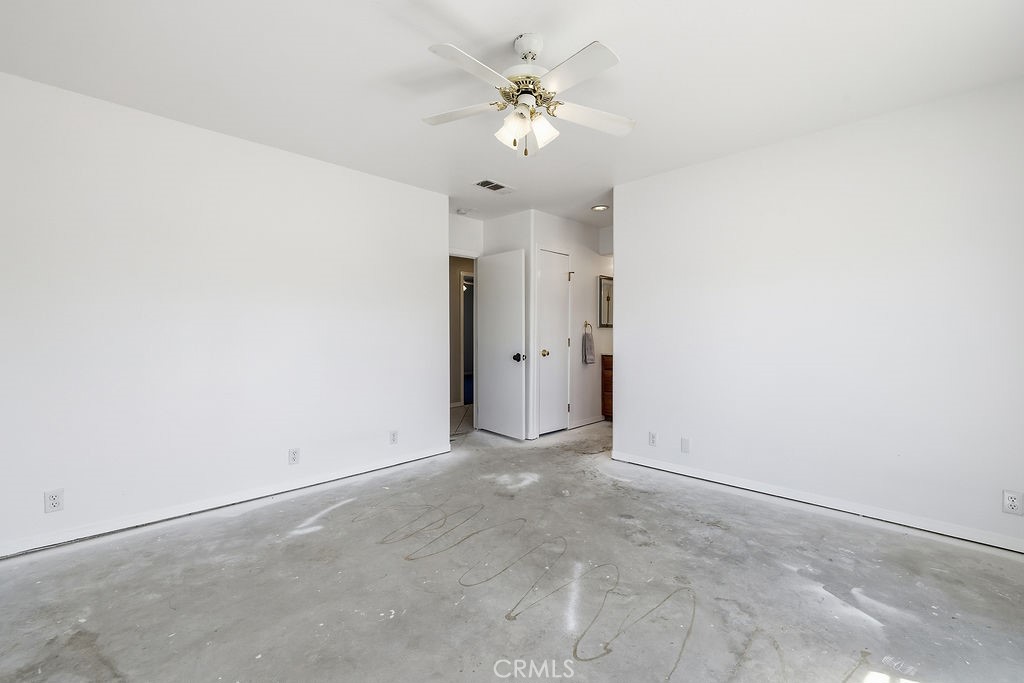 7624 E Avenue U Property Photo 23