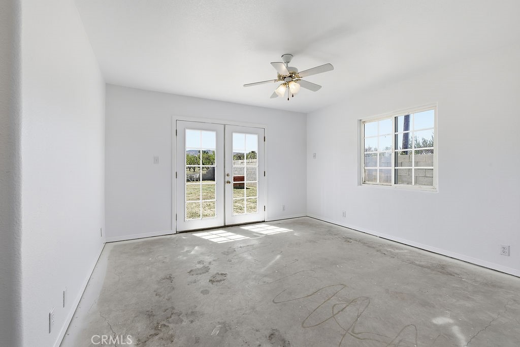 7624 E Avenue U Property Photo 24