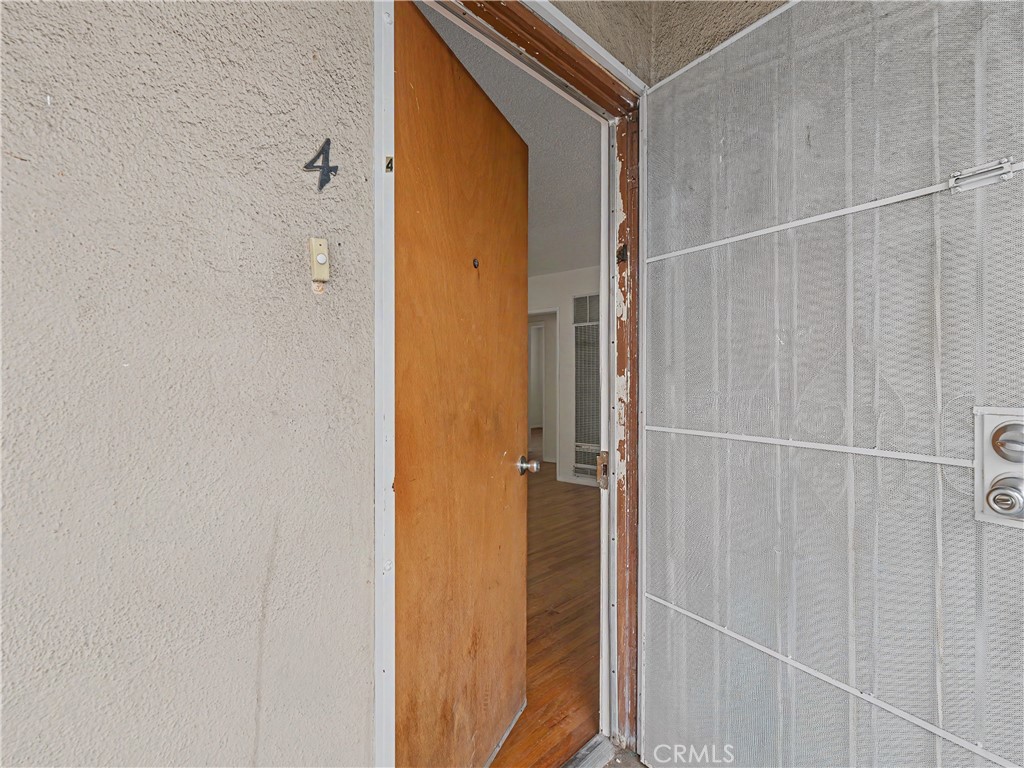 1037 N Curson 4 Property Photo 4