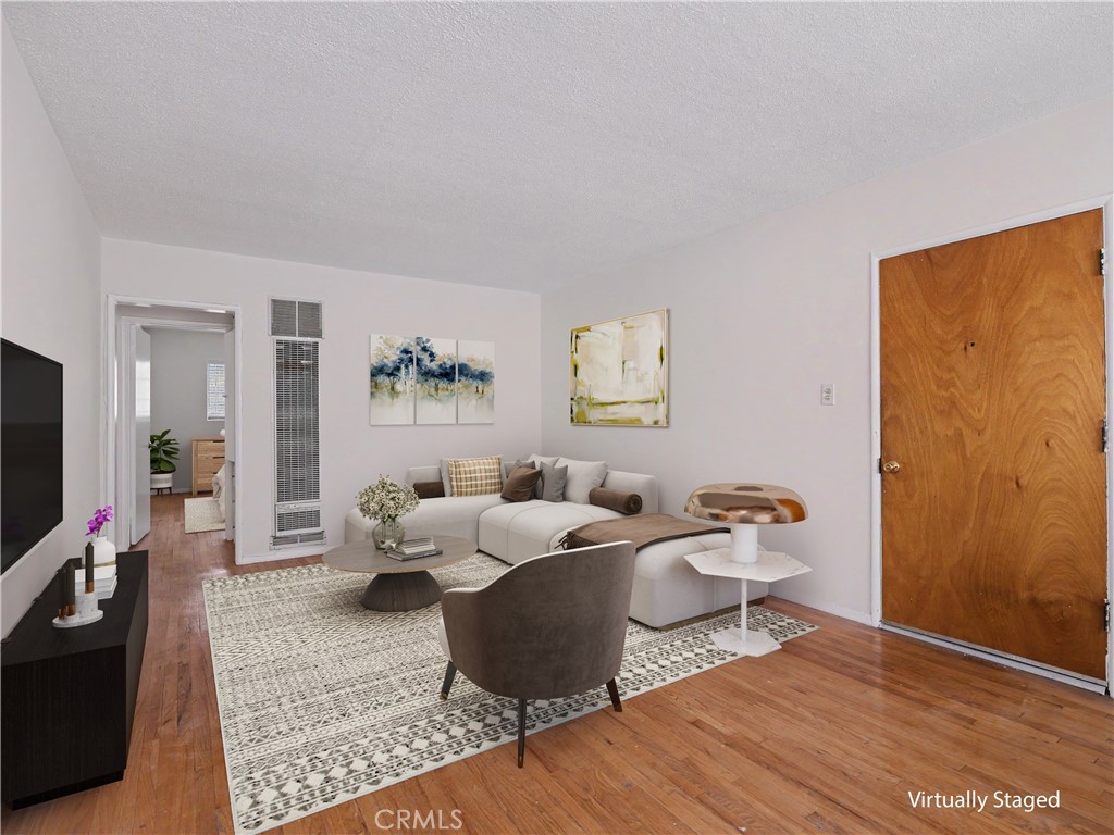 1037 N Curson 4 Property Photo 9