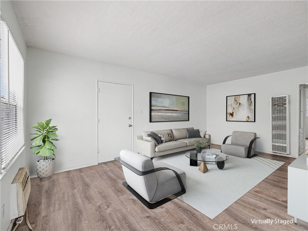 1037 N Curson 7 Property Photo 7