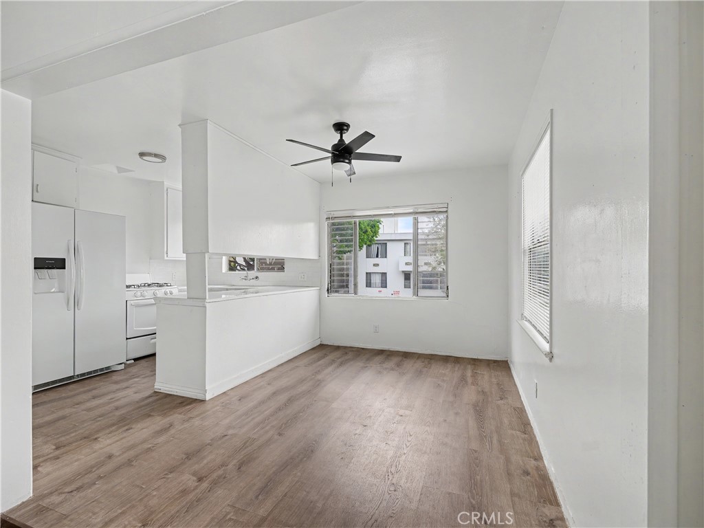 1037 N Curson 7 Property Photo 12