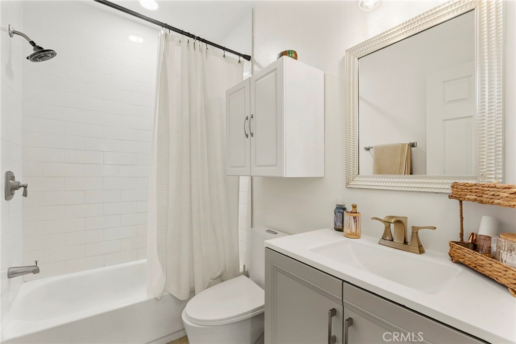 6413 Wystone Avenue Property Photo 18
