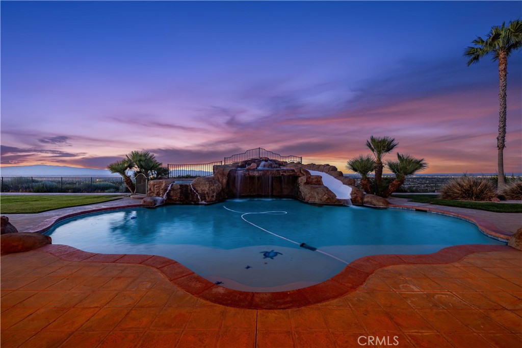 40250 Maestro Property Photo 63
