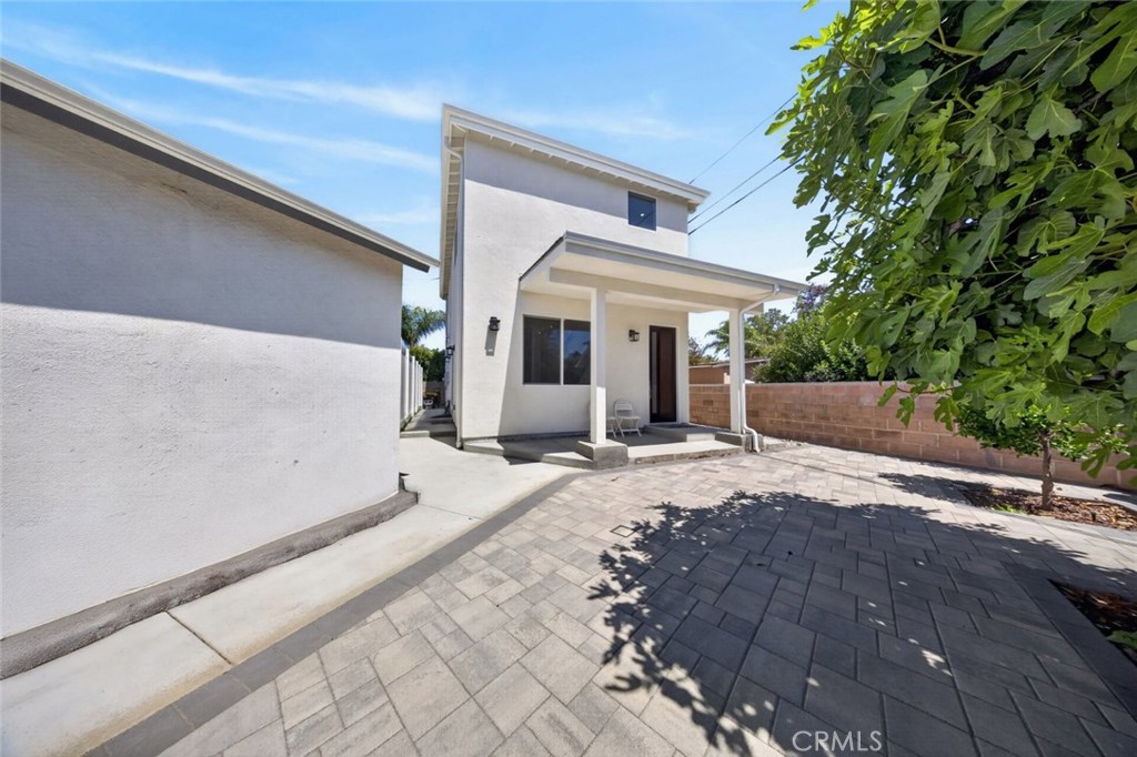 14827 Dearborn Street Property Photo 4