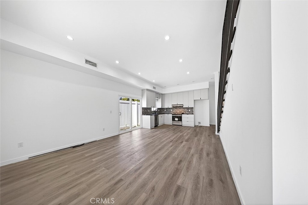 14827 Dearborn Street Property Photo 6