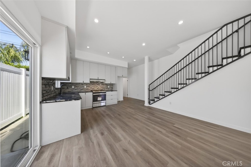 14827 Dearborn Street Property Photo 8