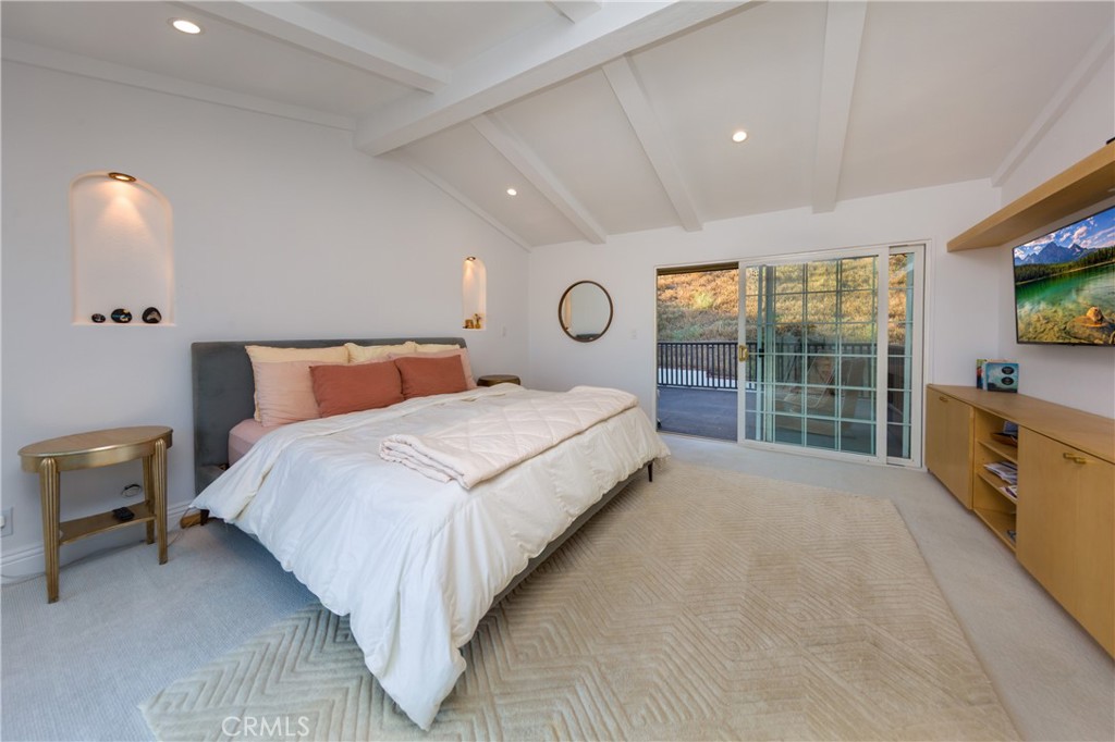 18 Morgan Road Property Photo 9