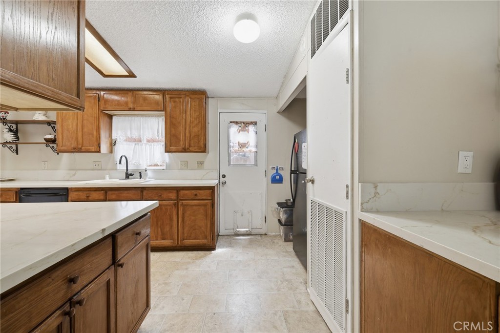 29667 Cromwell Property Photo 4