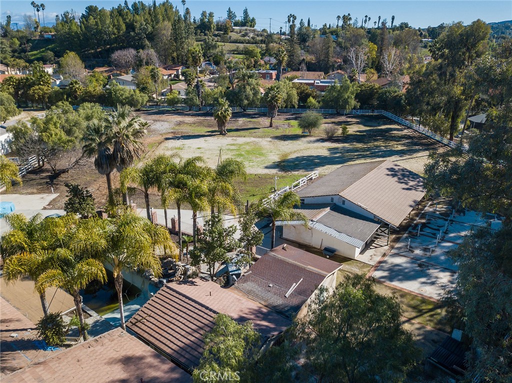 5546 Paradise Valley Road Property Photo 14