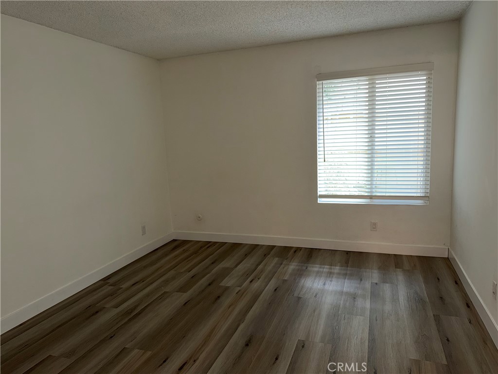 22330 Victory Boulevard 803 Property Photo 7