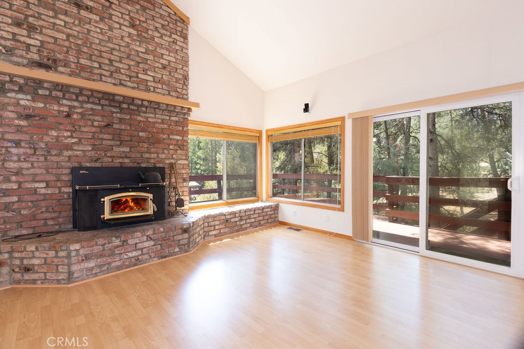 15908 Edgewood Property Photo 3