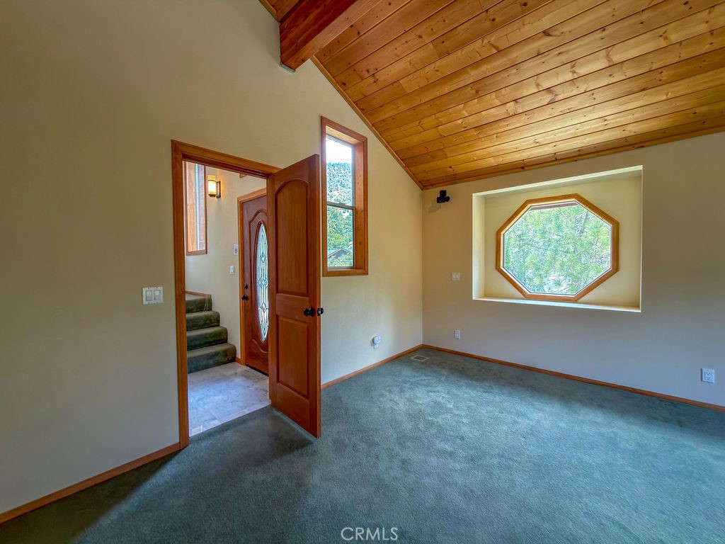 15908 Edgewood Property Photo 11