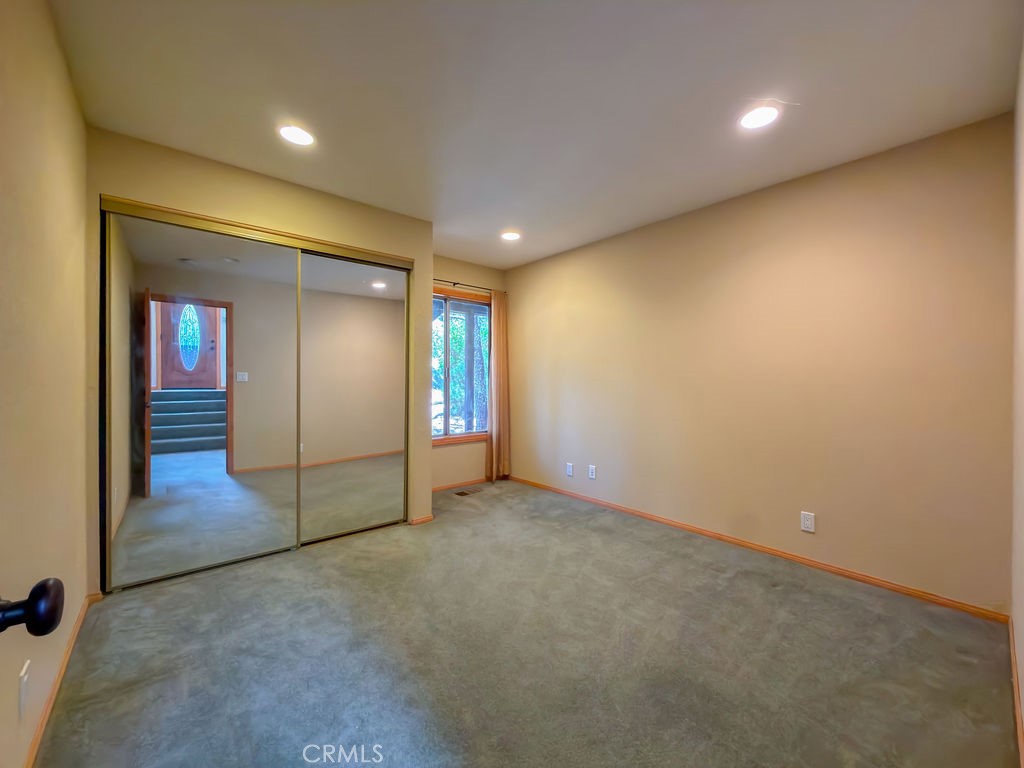 15908 Edgewood Property Photo 13