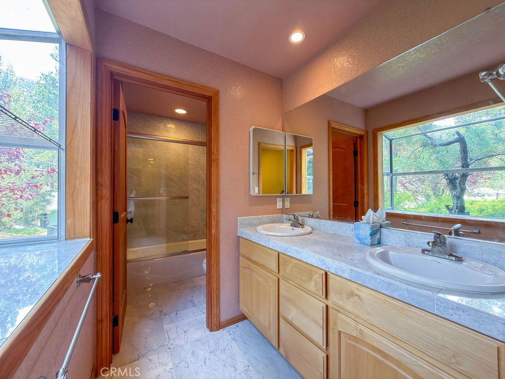 15908 Edgewood Property Photo 16