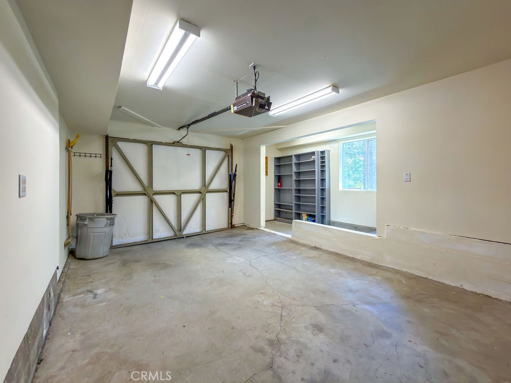 15908 Edgewood Property Photo 28