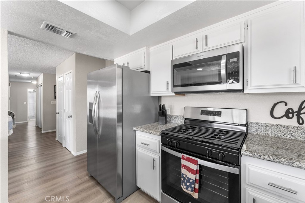 3472 Roxbury Property Photo 12