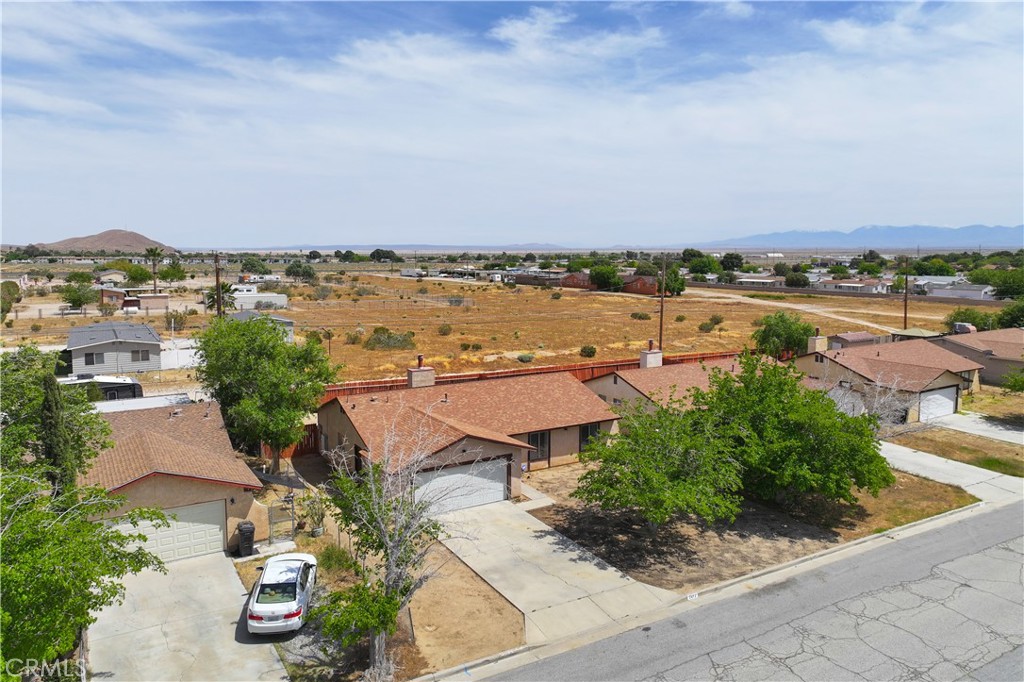 3472 Roxbury Property Photo 30