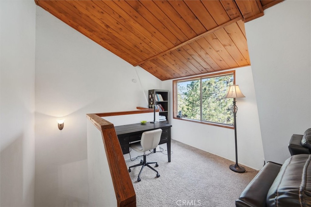 1725 Matterhorn Property Photo 16