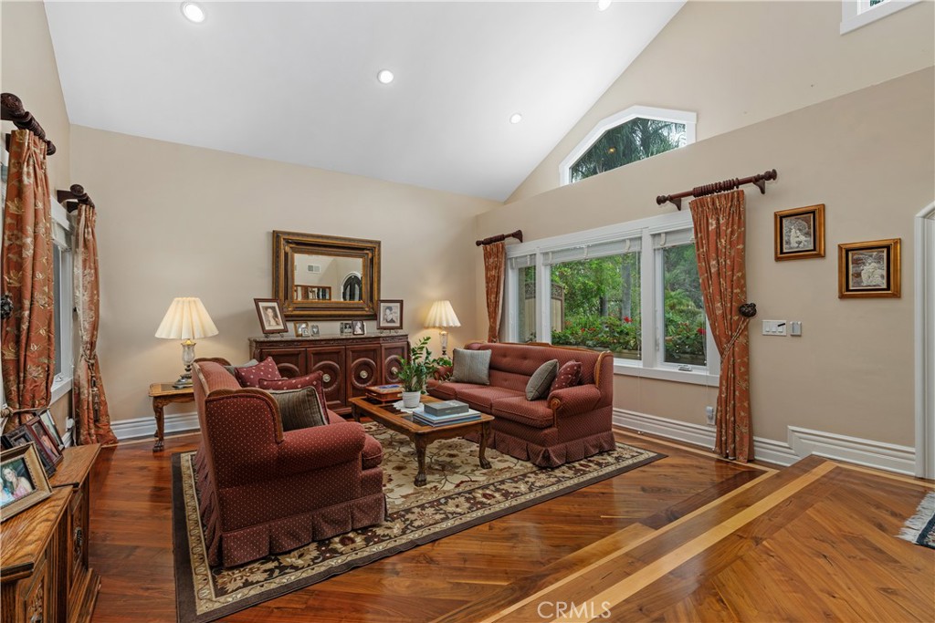 822 Spring Canyon Place Property Photo 6