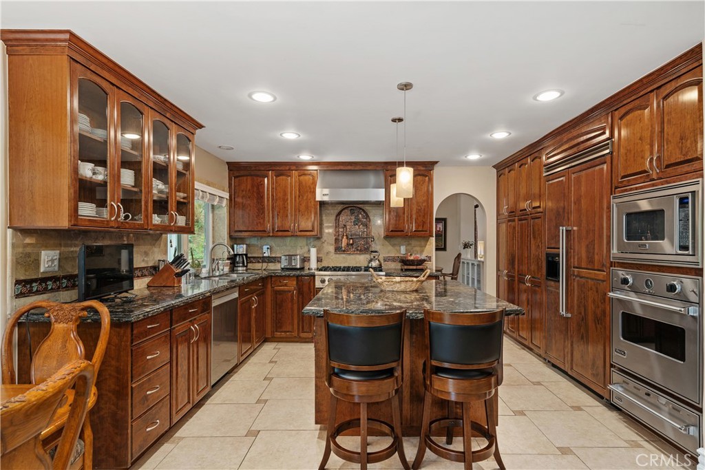 822 Spring Canyon Place Property Photo 15