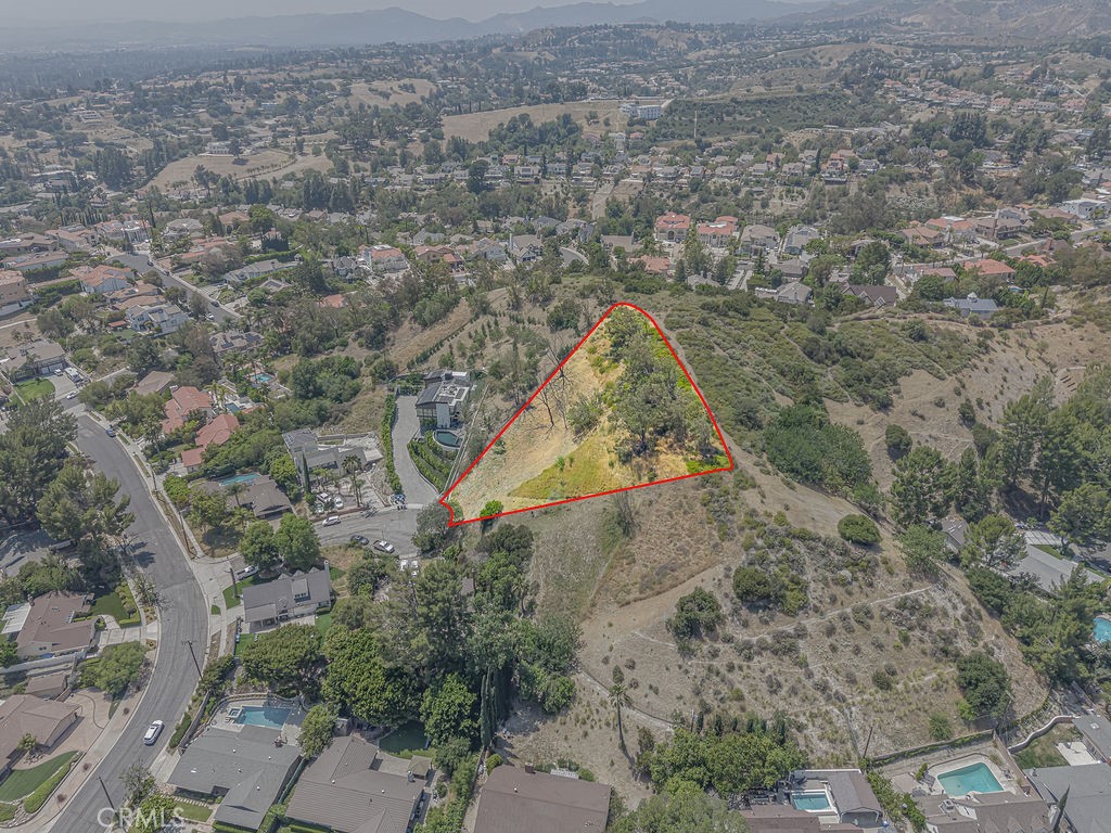 12025 Adrian Place Property Photo 3