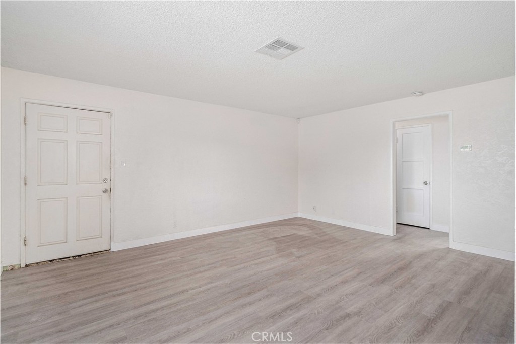 802 E Avenue Q4 Property Photo 7