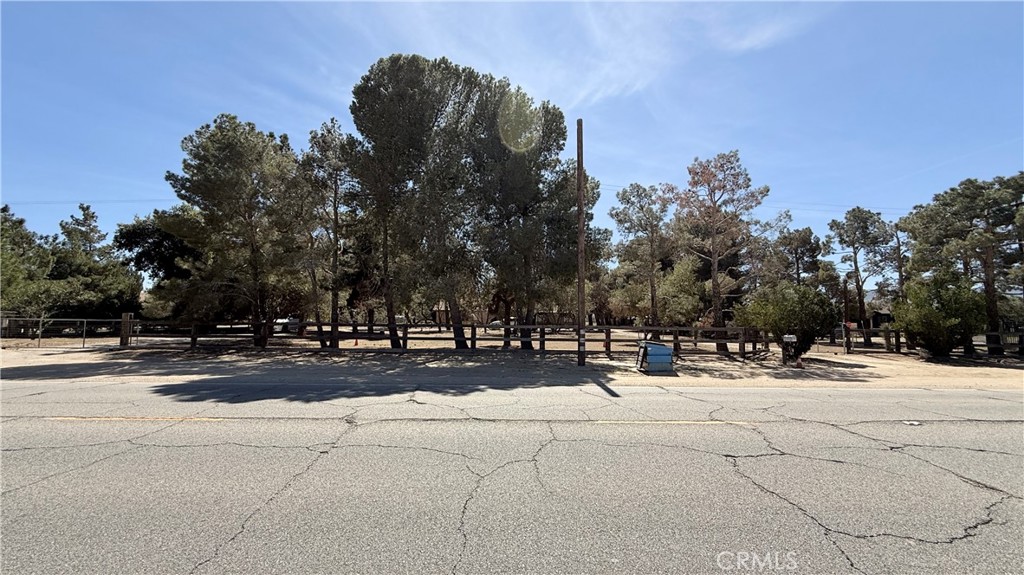 2342 W Avenue N Property Photo 6