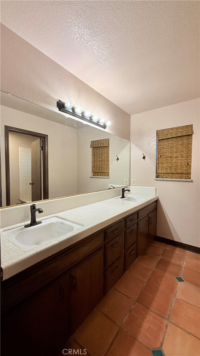 2342 W Avenue N Property Photo 49