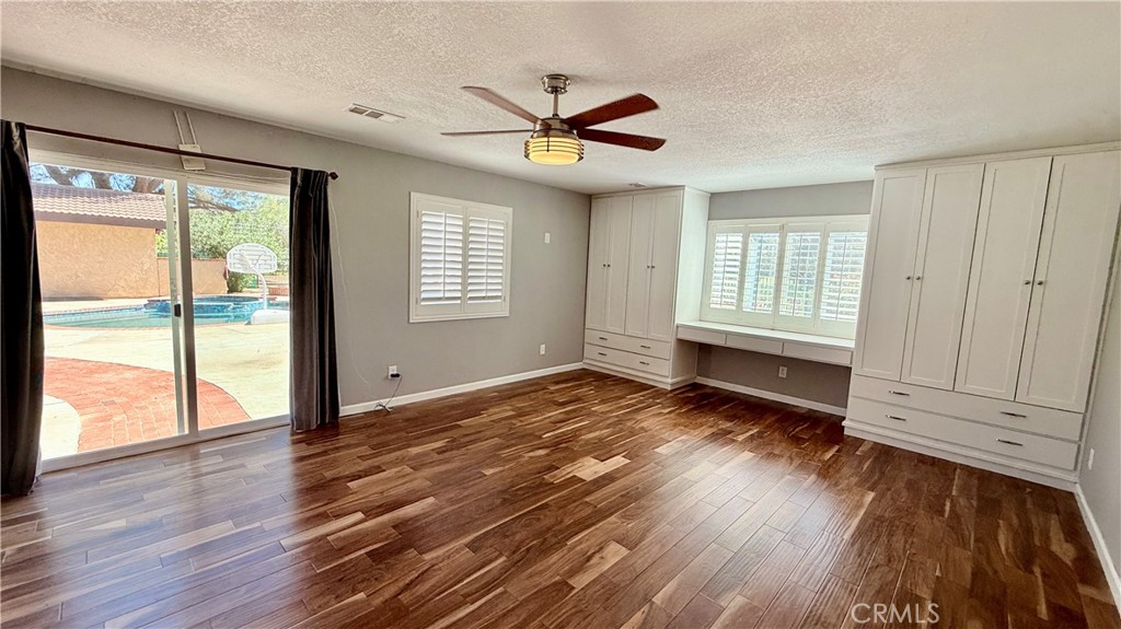 2342 W Avenue N Property Photo 74
