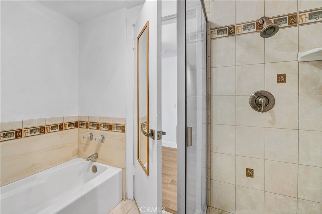 17914 Magnolia Boulevard 210 Property Photo 19