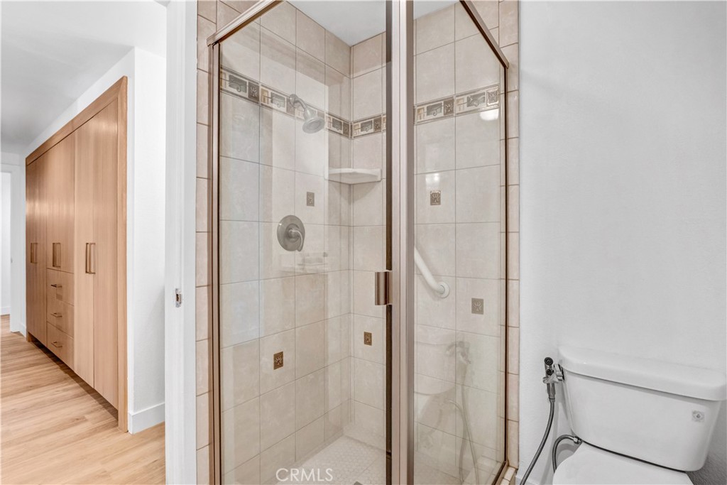 17914 Magnolia Boulevard 210 Property Photo 20