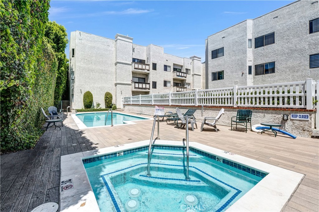 17914 Magnolia Boulevard 210 Property Photo 25