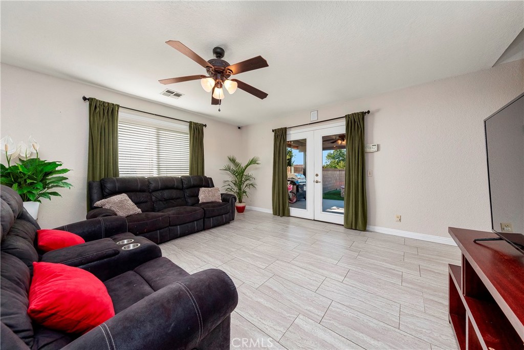 2257 West Avenue N8 Property Photo 6