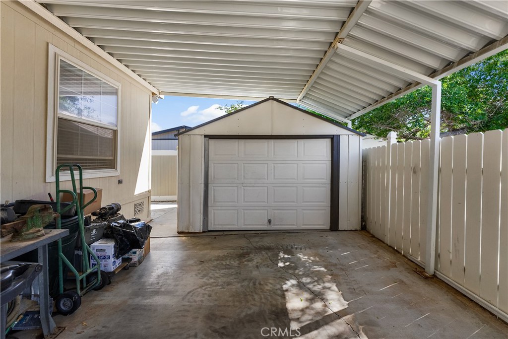 2100 Windflow 70 Property Photo 36