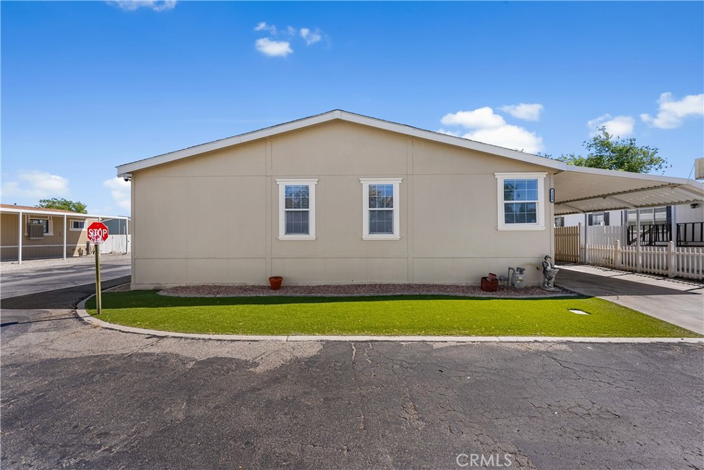 2100 Windflow 70 Property Photo 39