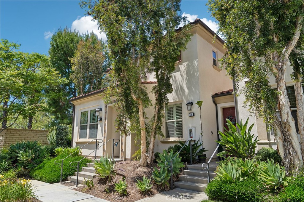 122 Wild Rose Property Photo 4