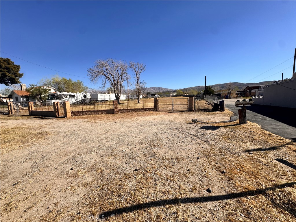 8026 Pearblossom Property Photo 23