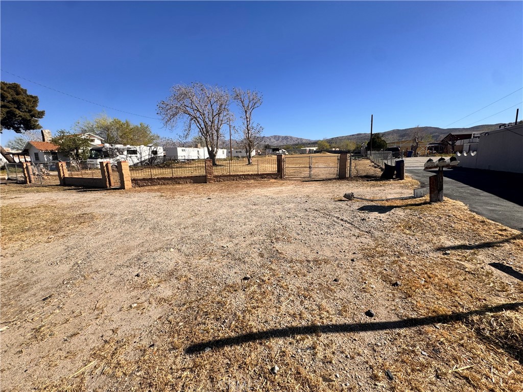 8026 Pearblossom Property Photo 26