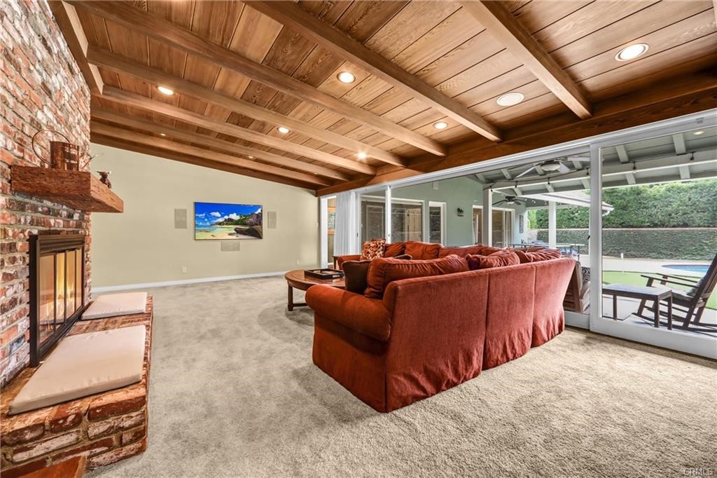 17300 Sunburst Property Photo 6
