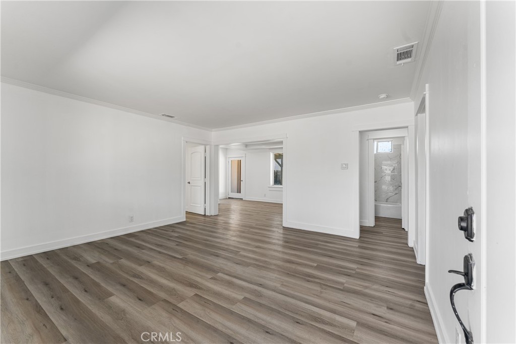 232 E Avenue P5 Property Photo 8