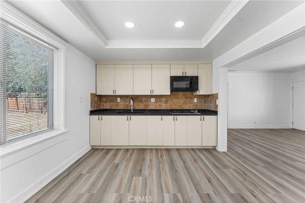 232 E Avenue P5 Property Photo 16