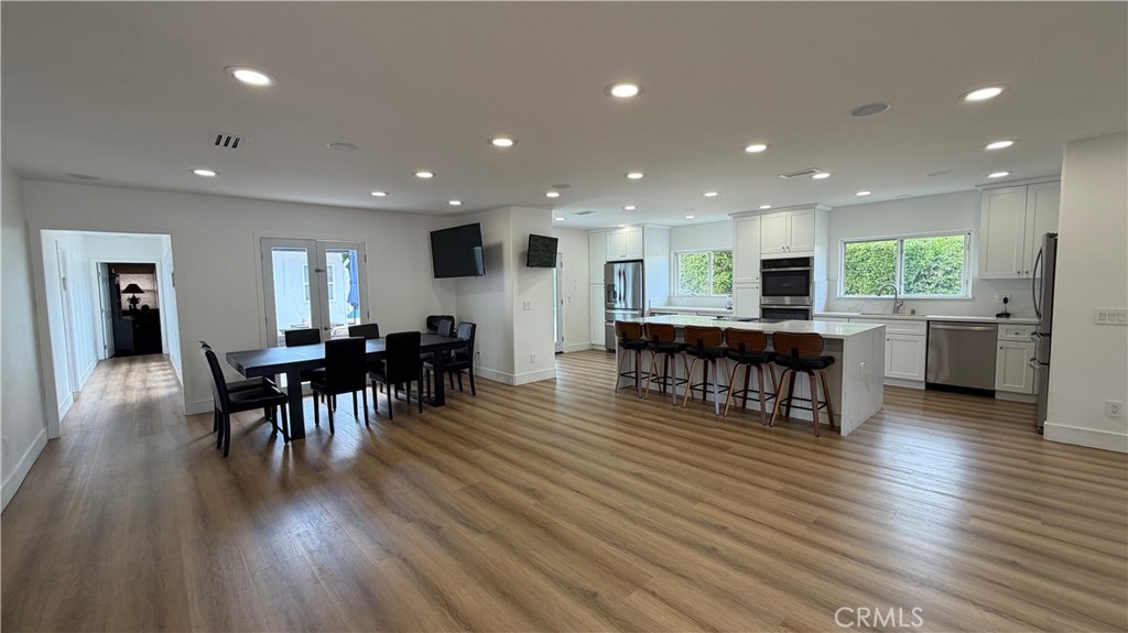 5855 Shirley Avenue Property Photo 9