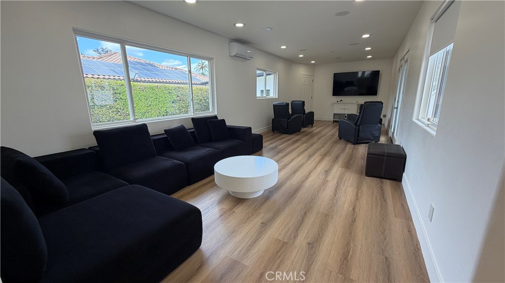 5855 Shirley Avenue Property Photo 15