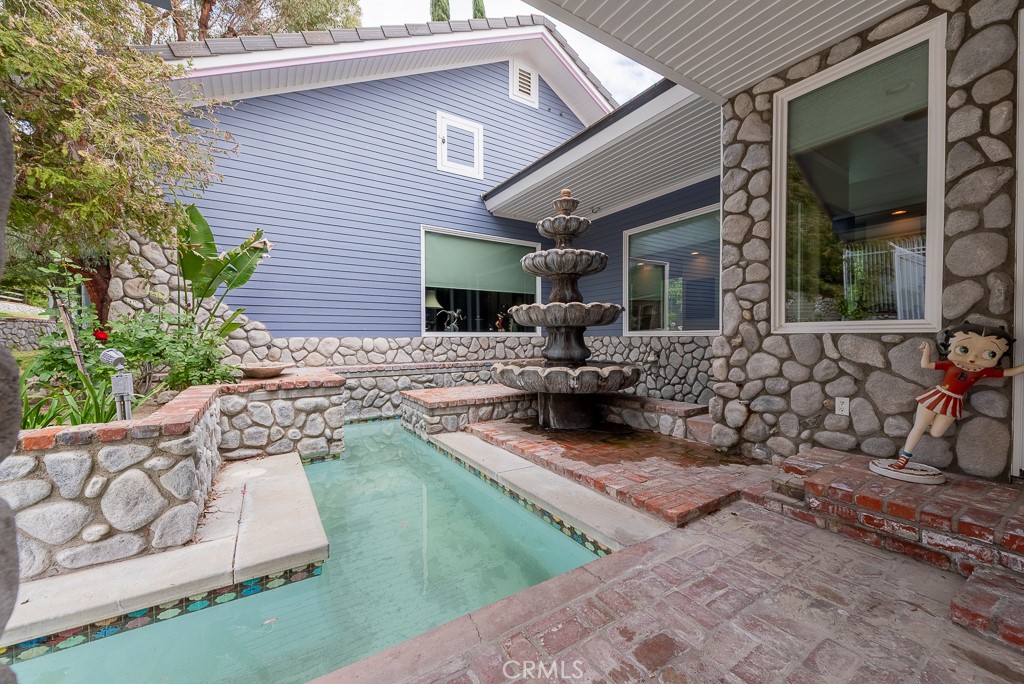 15657 Live Oak Springs Canyon Property Photo 39