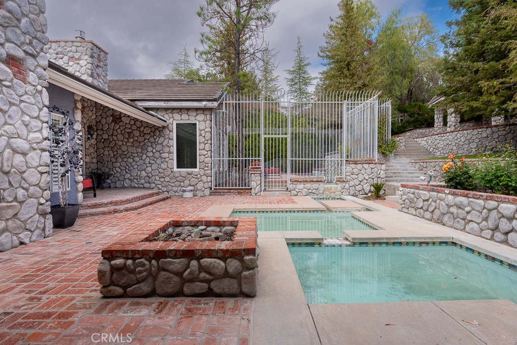 15657 Live Oak Springs Canyon Property Photo 40
